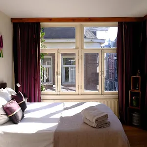 Eelhouse Private Apartahotel